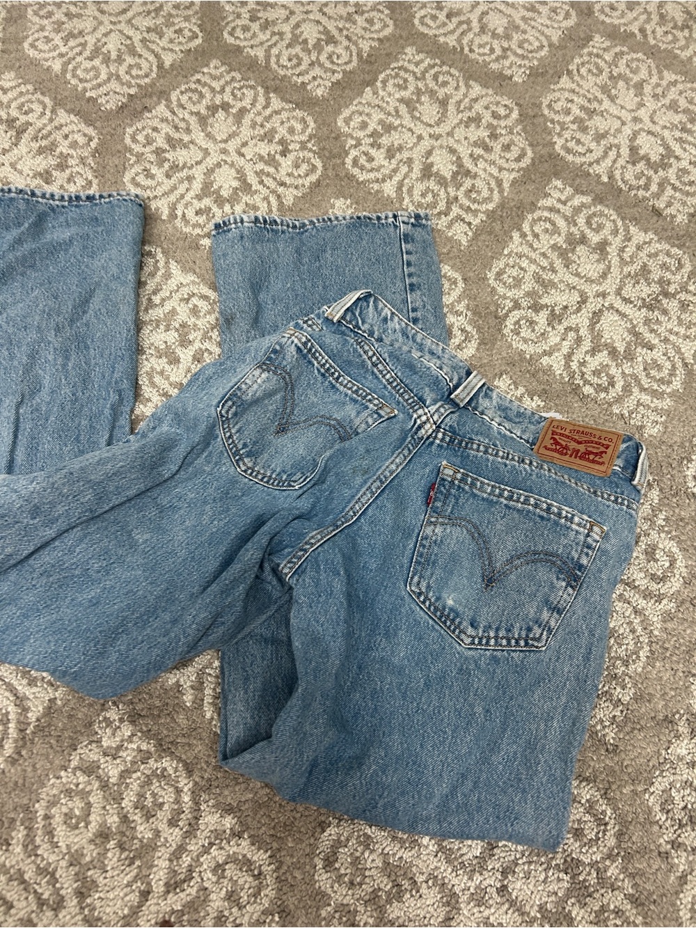 Levi's Women's Straight Leg Jeans in Light Blue Denim